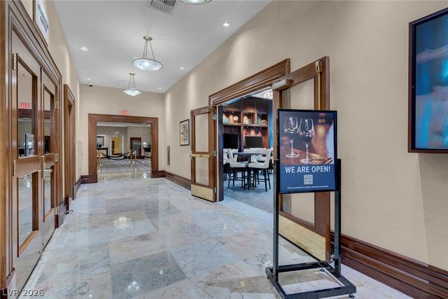 135 East Harmon Avenue 809, Las Vegas, NV 89109