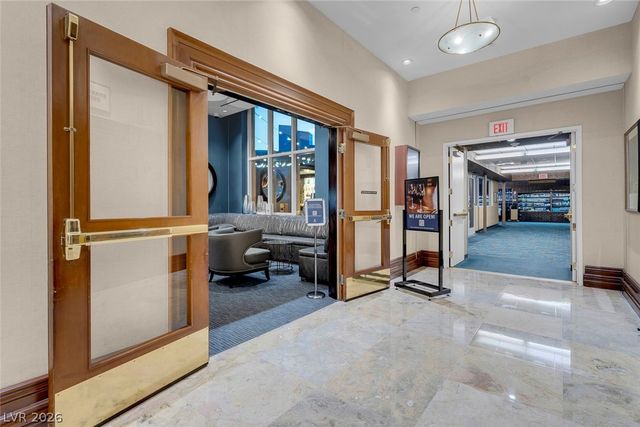 135 East Harmon Avenue 809, Las Vegas, NV 89109