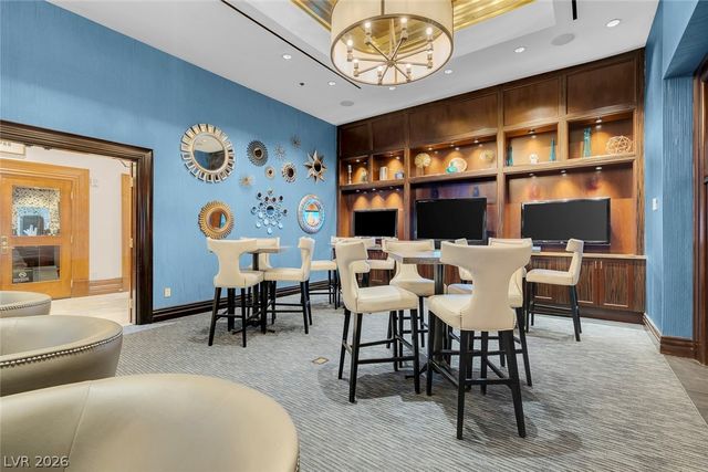 135 East Harmon Avenue 809, Las Vegas, NV 89109