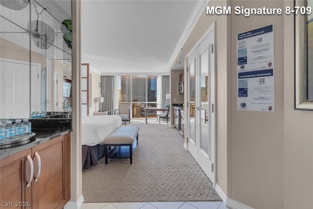 135 East Harmon Avenue 809, Las Vegas, NV 89109