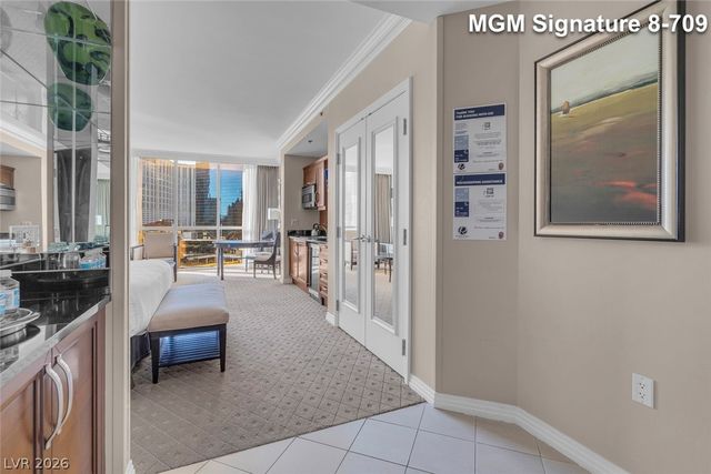 135 East Harmon Avenue 809, Las Vegas, NV 89109