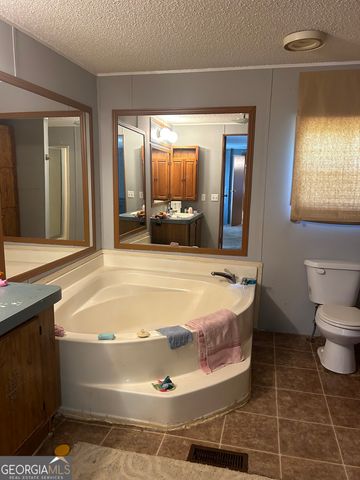 269 Lakeview Drive, Locust Grove, GA 30248