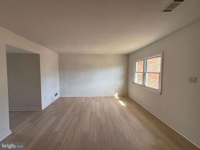 3456 BEALE CT, Woodbridge, VA 22193