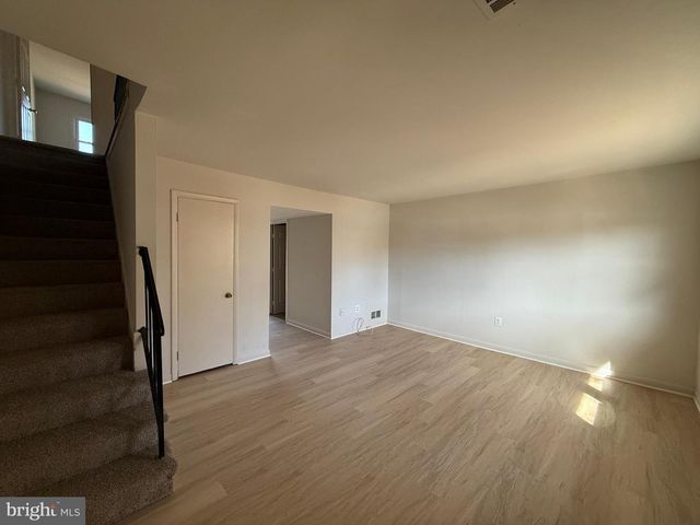 3456 BEALE CT, Woodbridge, VA 22193