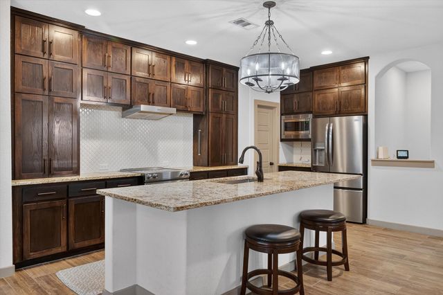 503 Phillips Court, Mansfield, TX 76063