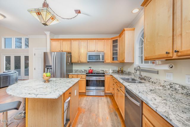 102 Winston Ridge Drive, Chapel Hill, NC 27516