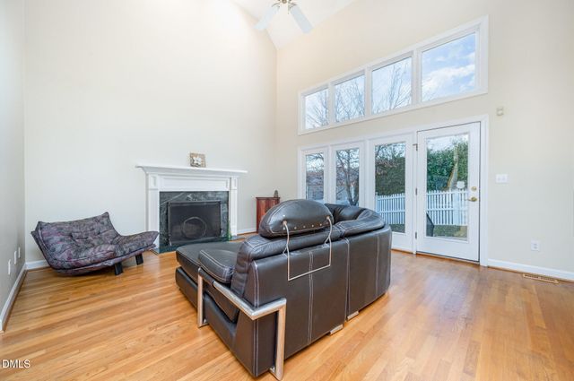 102 Winston Ridge Drive, Chapel Hill, NC 27516