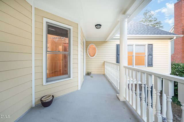 102 Winston Ridge Drive, Chapel Hill, NC 27516