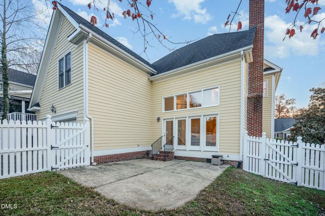 102 Winston Ridge Drive, Chapel Hill, NC 27516