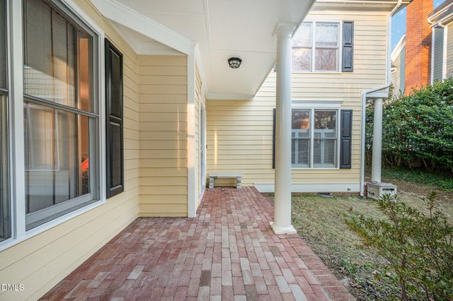 102 Winston Ridge Drive, Chapel Hill, NC 27516