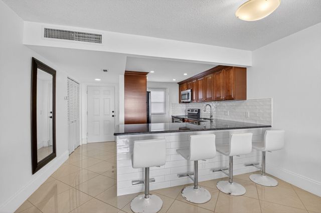 5500 NW 2nd Avenue 718, Boca Raton, FL 33487