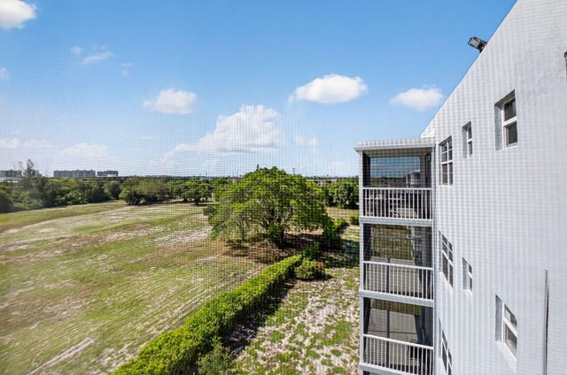 5500 NW 2nd Avenue 718, Boca Raton, FL 33487