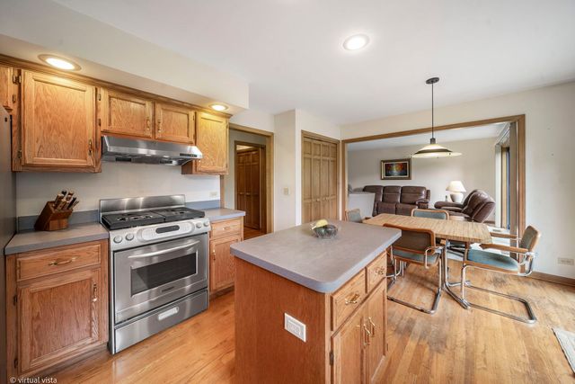 759 Feather Sound Drive, Bolingbrook, IL 60440