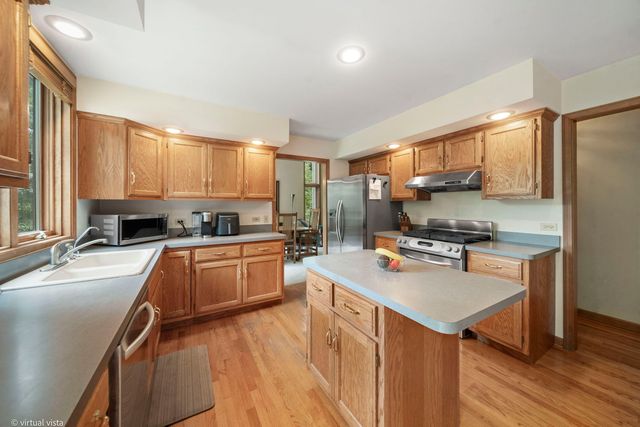 759 Feather Sound Drive, Bolingbrook, IL 60440