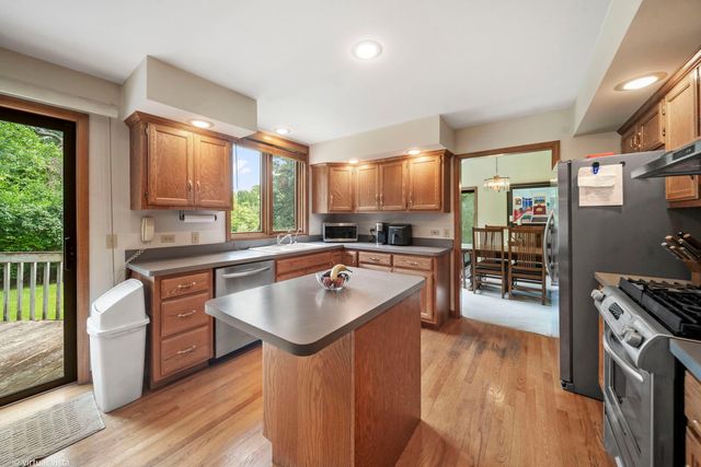 759 Feather Sound Drive, Bolingbrook, IL 60440