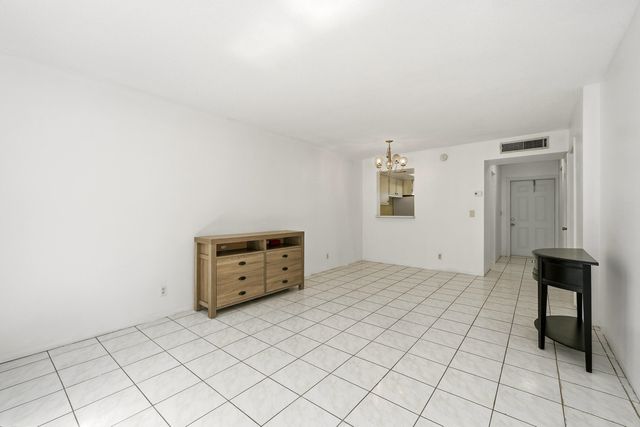 1333 E Hallandale Beach Boulevard 335, Hallandale Beach, FL 33009
