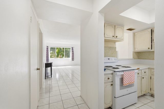 1333 E Hallandale Beach Boulevard 335, Hallandale Beach, FL 33009