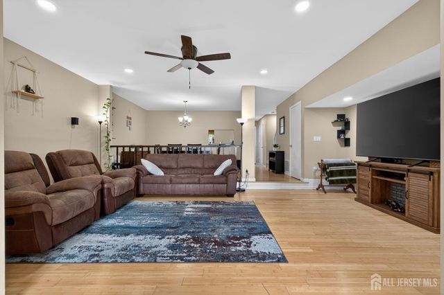 404 McDowell Drive, East Brunswick, NJ 08816