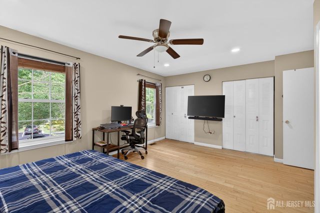 404 McDowell Drive, East Brunswick, NJ 08816