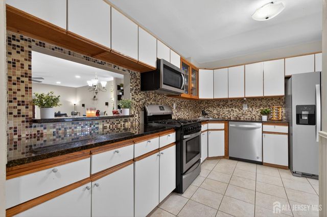 404 McDowell Drive, East Brunswick, NJ 08816