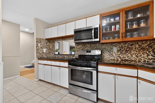 404 McDowell Drive, East Brunswick, NJ 08816