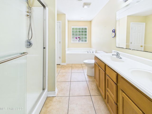 15920 Hardwood Place, Biloxi, MS 39532