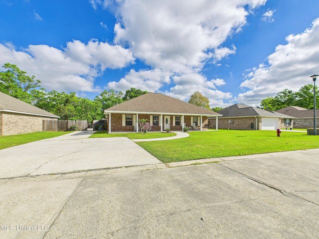 15920 Hardwood Place, Biloxi, MS 39532