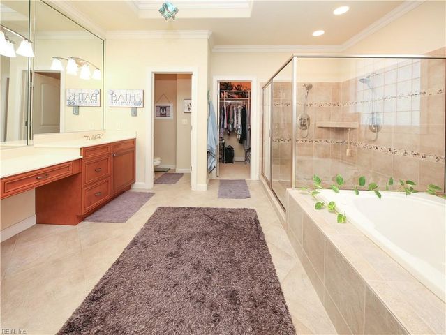 917 Redleafe CIR, Chesapeake, VA 23320
