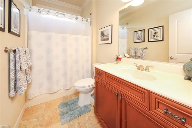 917 Redleafe CIR, Chesapeake, VA 23320