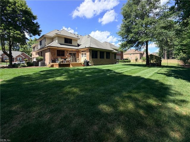 917 Redleafe CIR, Chesapeake, VA 23320
