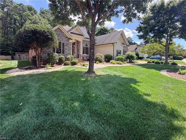 917 Redleafe CIR, Chesapeake, VA 23320