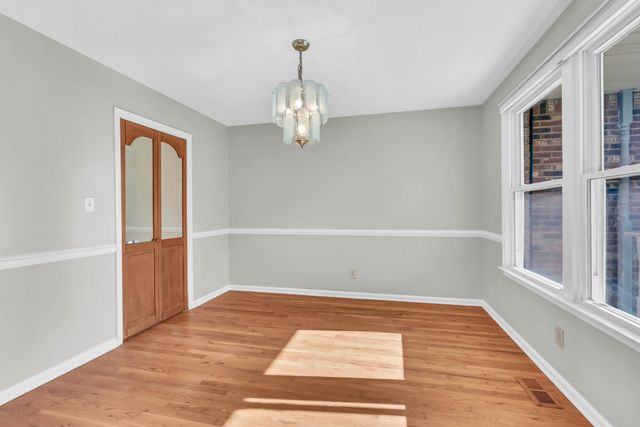 331 Dunbrook Dr, Clarksville, TN 37043