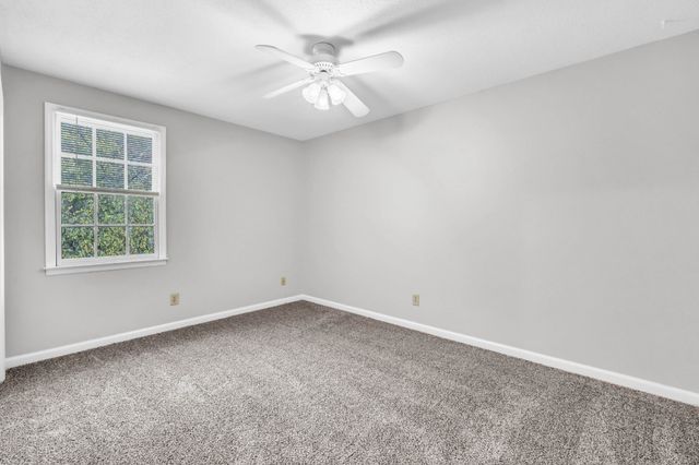 331 Dunbrook Dr, Clarksville, TN 37043