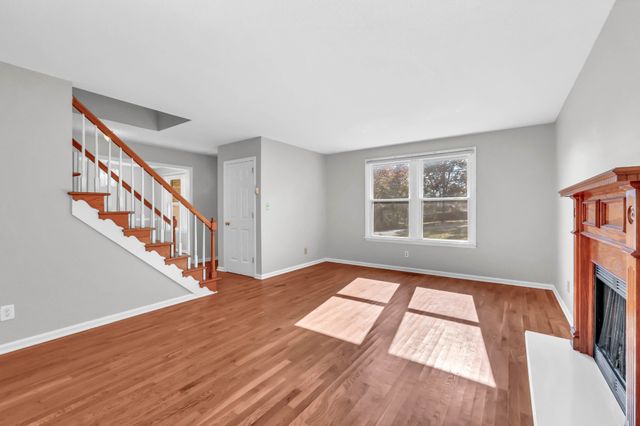 331 Dunbrook Dr, Clarksville, TN 37043