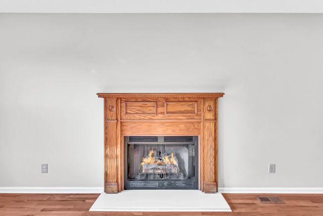 331 Dunbrook Dr, Clarksville, TN 37043