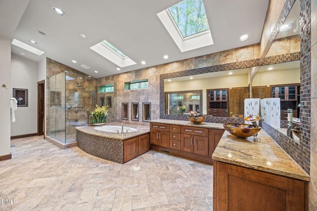 12117 Cliffside Circle, Raleigh, NC 27609