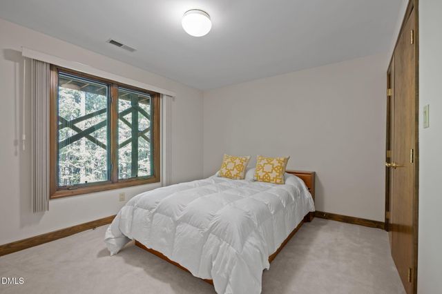 12117 Cliffside Circle, Raleigh, NC 27609