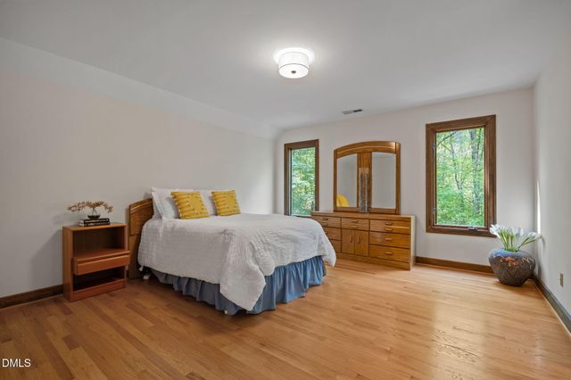 12117 Cliffside Circle, Raleigh, NC 27609