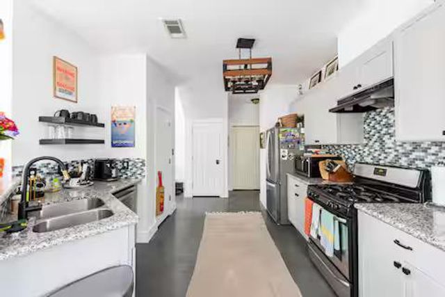 84 Anthony ST, Austin, TX 78702