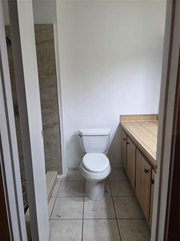 2702 NW 98th Way, Coral Springs, FL 33065