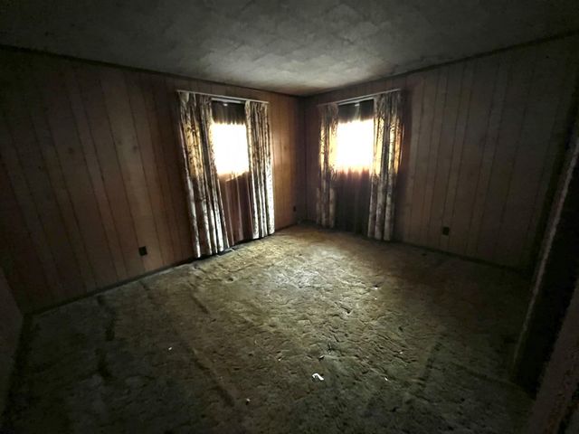 370 Chestnut Street, Benham, KY 40807