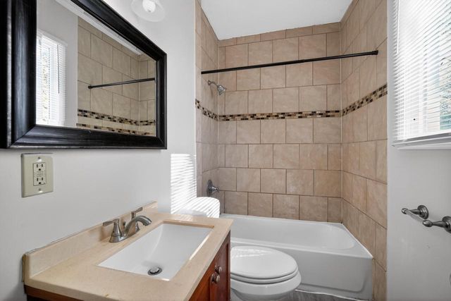 5256 N 36th STREET, Milwaukee, WI 53209