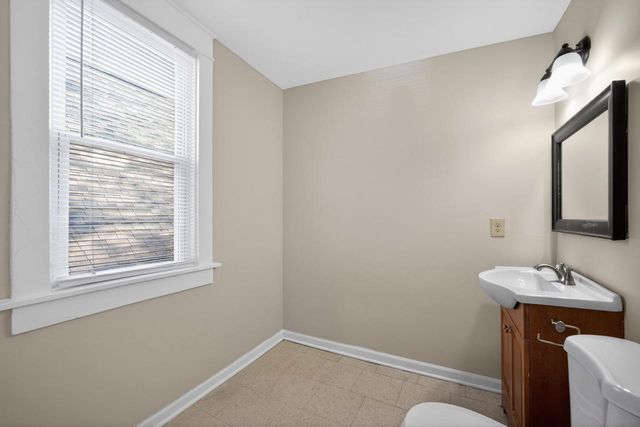 5256 N 36th STREET, Milwaukee, WI 53209