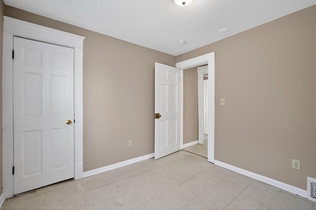 5256 N 36th STREET, Milwaukee, WI 53209
