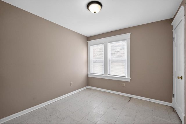 5256 N 36th STREET, Milwaukee, WI 53209