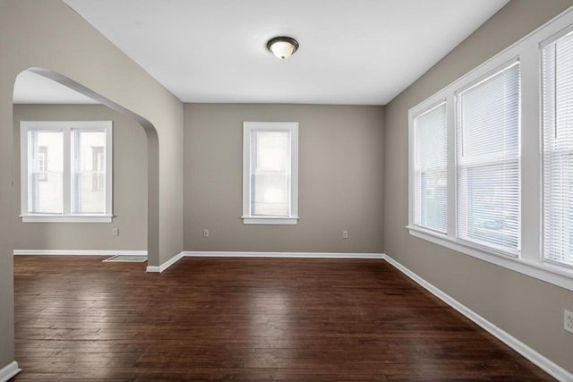 5256 N 36th STREET, Milwaukee, WI 53209