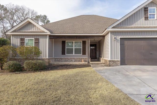 207 Kendall Court, Perry, GA 31069