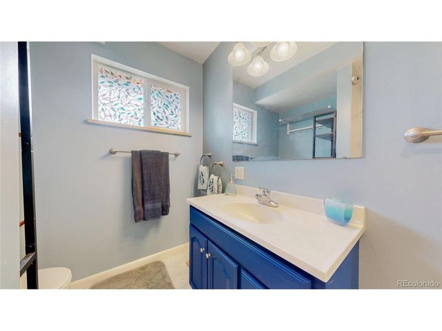 2430 Lee St, Lakewood, CO 80215