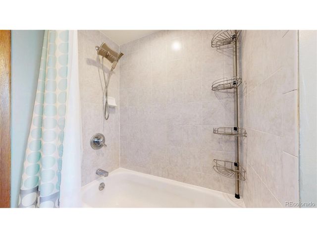 2430 Lee St, Lakewood, CO 80215