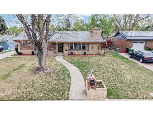 2430 Lee St, Lakewood, CO 80215